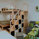 Modern & Beautiful City Apartment Near Central Park