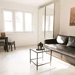 Supreme Vienna Studio