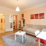 Cozy And Quiet Flat - 12 Min To Center