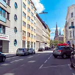 Premium Apartment In The City Center