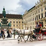 Vienna City Apartment In Mariahilfer Strasse