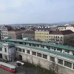 Apartment Zentral Direkt An U-Bahn Station