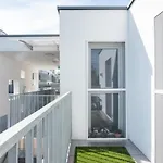 Vic & Uno City Charming Apart Plus Garage
