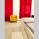 Studio,10 Min To Citycenter,33M,Smart Tv,Kingbed
