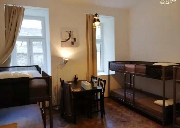 Max Out Apartment