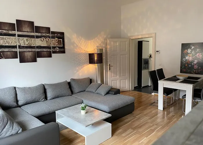 Apartments Near Yppenplatz & Brunnenmarkt