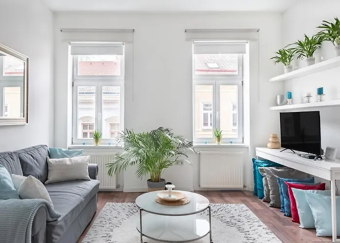 ⍟Luxurious And Bright⍟ 5 Min Walk To City Center