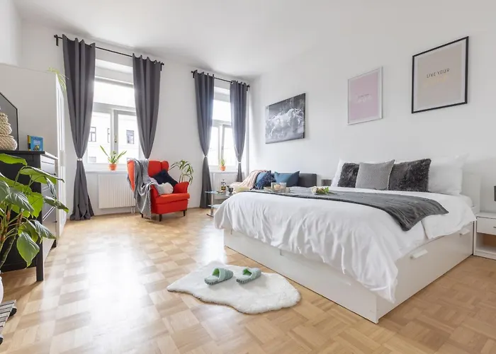 Yeshello Vienna Central Station Apartment