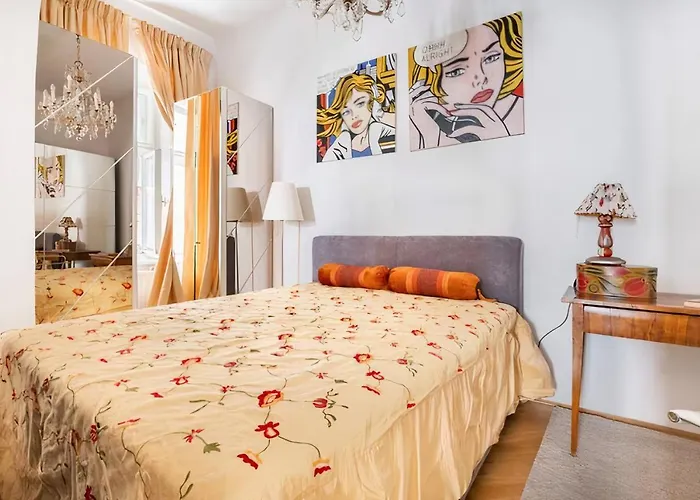 Imperial Gem . Flamboyant Studio . Heart Of Vienna