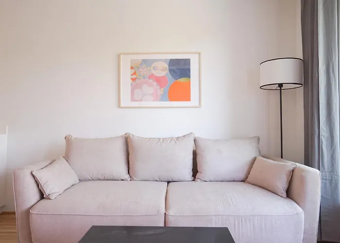 Green Garden Apartment W/.Balcony Near Thermal Spa