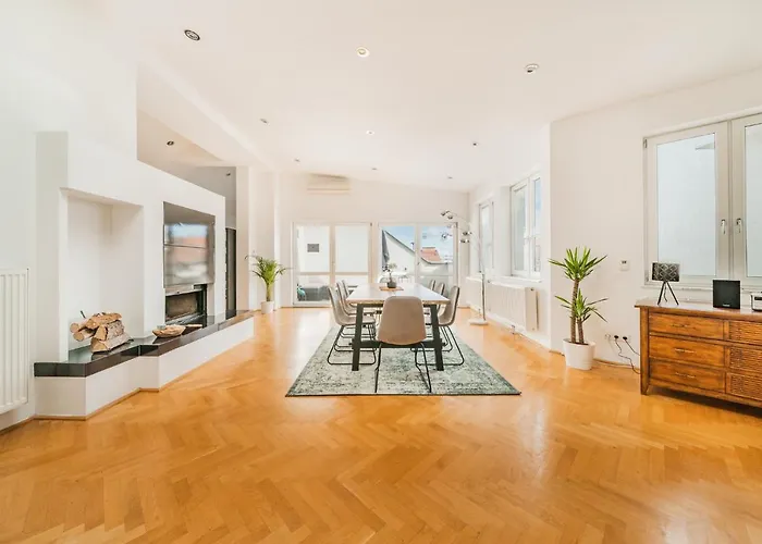 Penthouse Apartment - Sauna - Terrasse - Kamin - Ac