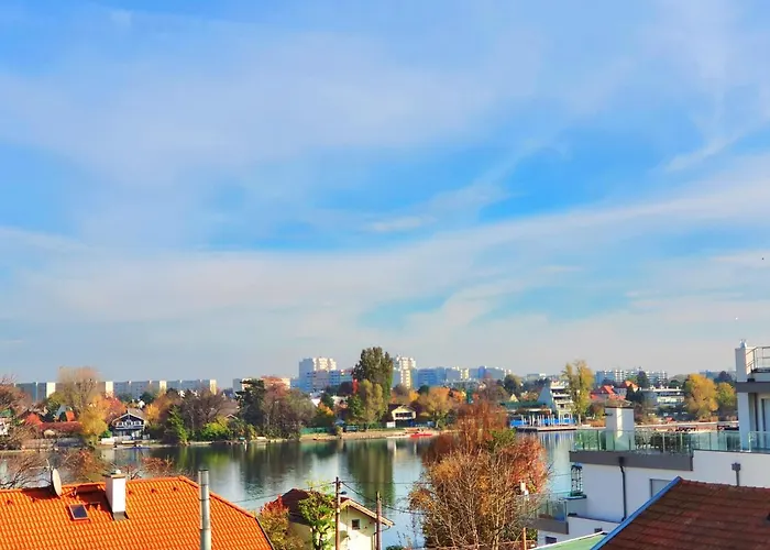 Near Lake Stylish & Fully Furnished Apartment