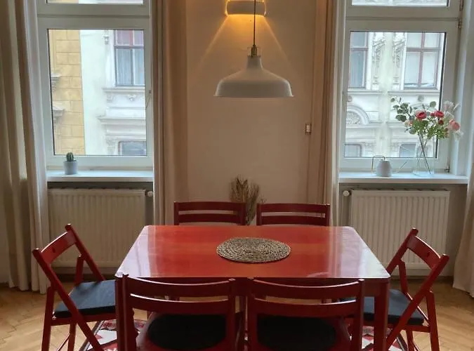 Stilvolle Wohnung Am Yppenplatz