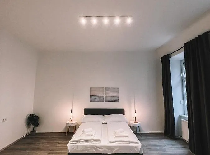 Big Nice Family Apartment Next To Hannovermarkt