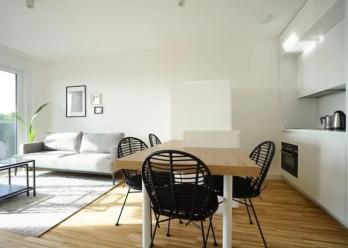 Apartment With Terrace Near Metro Station And Spa