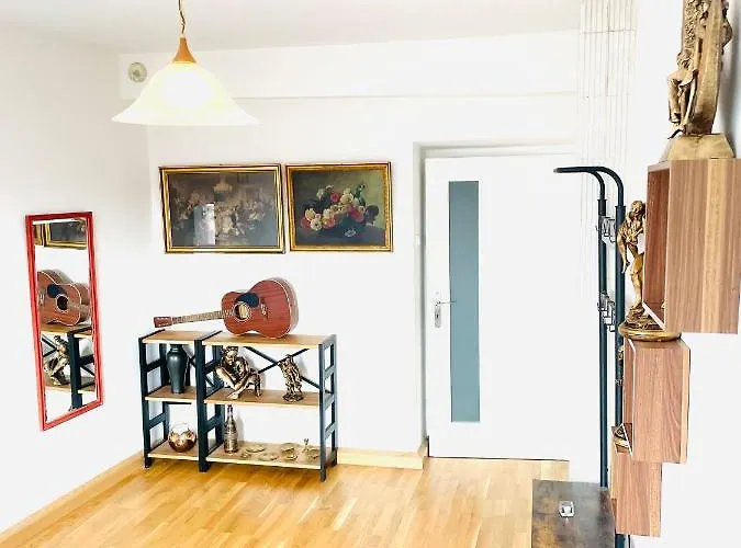Room In City Center Near U6,U3 And Westbahnhof