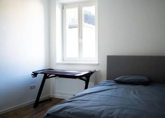 Comfortable 2Br Apt With Parking, Wi-Fi Near City Center, Wein, Austria