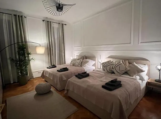 Malfattigasse 19, 22
