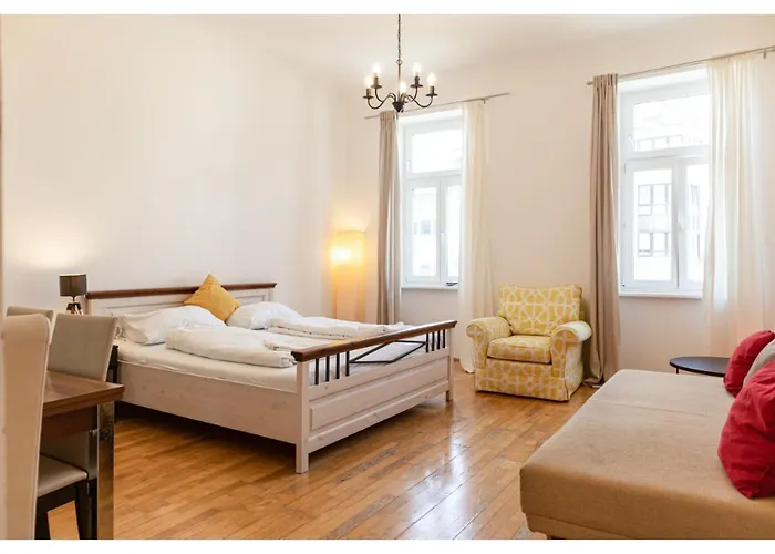 Cheerful 2Br Apartment - Suitable For Longstays