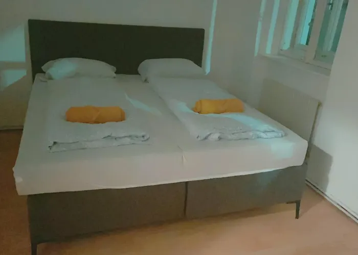 Standard Apartment 5P Th