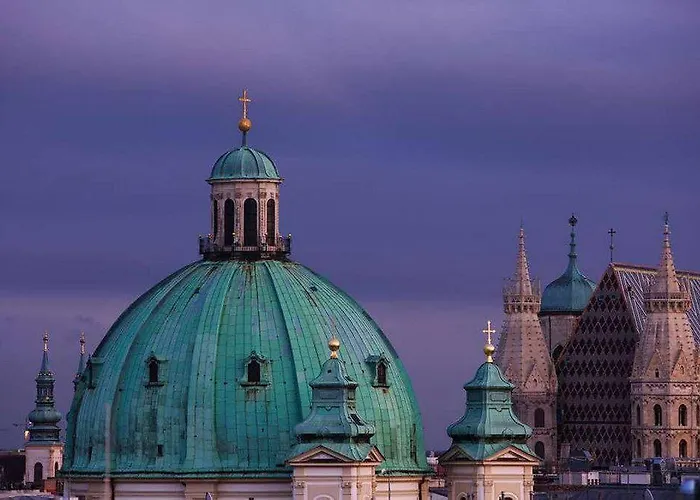 180M2 Penthouse, Luxury Apartment Next To Karlskirche And Parking Included
