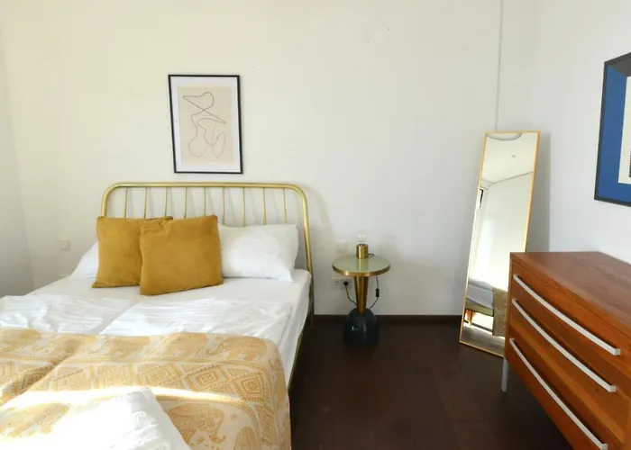 Brand-New, Close To Centre, Rooftop-Summer-Pool