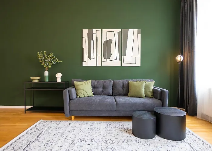 Brand-New Apartment With A Breathtaking Design Located Right Near Belvedere Castle, 15 Minutes From City Centre