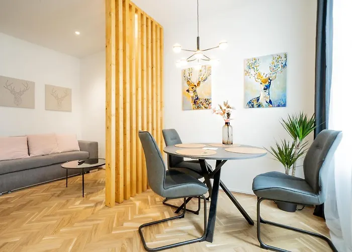 Comfortable, Balcony Apartment - Quick Access To Vienna\'S Old Centre