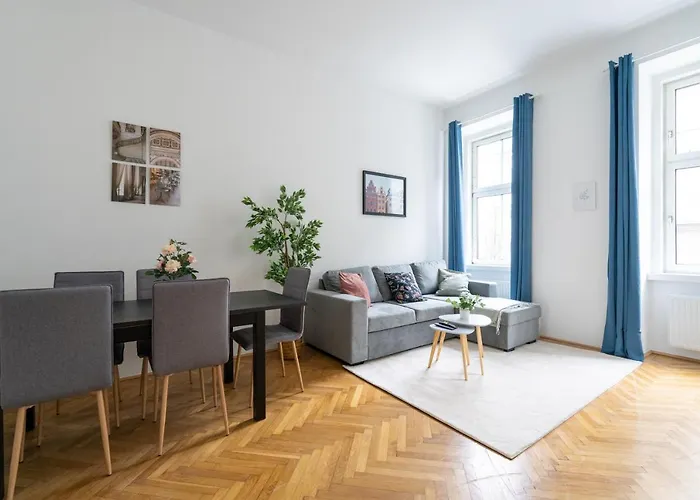 Central Two Bedroom Apartment