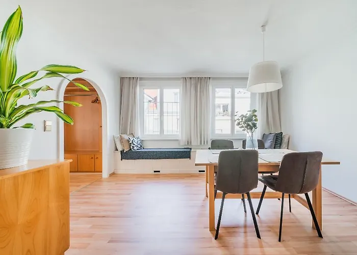 Feelhome-Karmeliterviertel-6 Gaeste-Wifi-Smart Tv