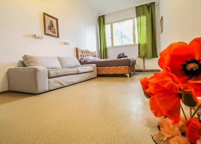 Private Triple Bedroom With Bathroom