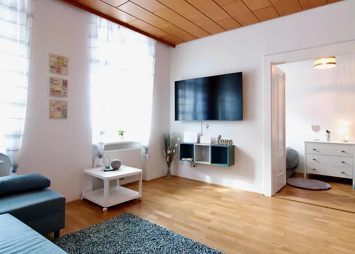 Redyard Modern Apartment