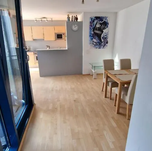 Dancelandliving 1220