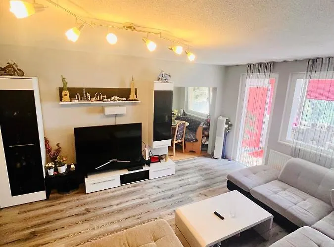 10 Min From U1 - Private Room In Shared Apartment
