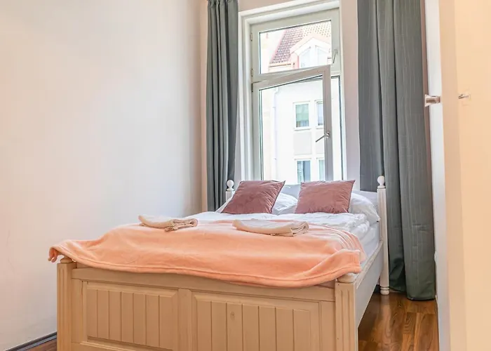 Comfortable Urban Apartment: 2Br Prime Location