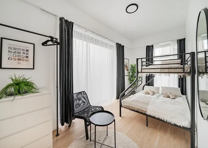 Chic Central City Rooms By Home2