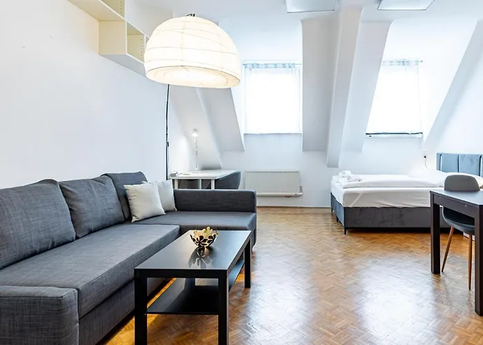 Rooftop Close To Main Station By Jr City Apartments