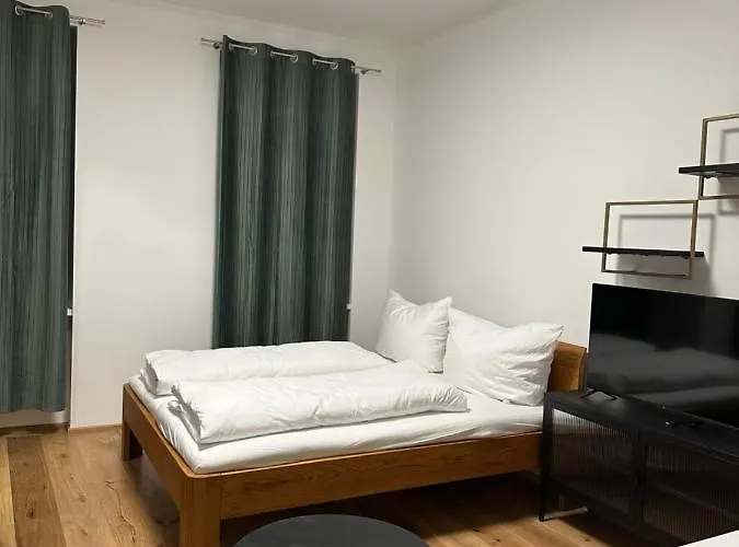 Cozy City Center Apartment