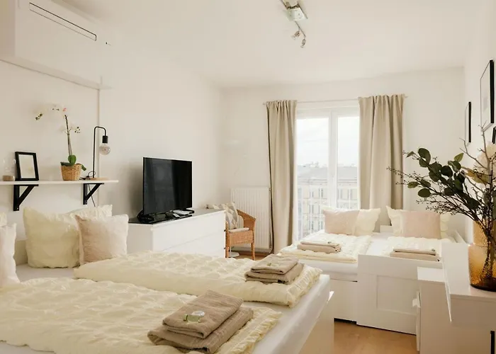 Apartment Zentral Direkt An U-Bahn Station