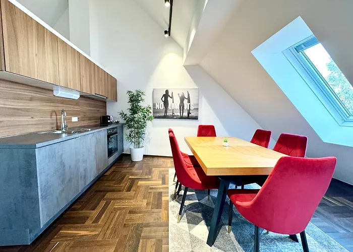 Penthouse Wien Mit Parkplatz Und Balkon