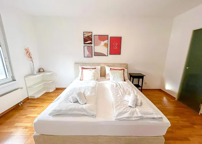 Feelhome-Prater-Ausblick-Terrasse-6 Gaeste-Wifi-Smart Tv