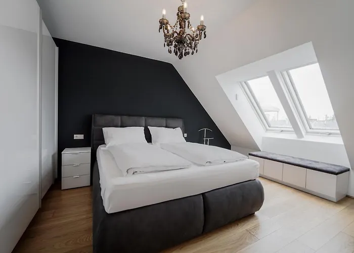 Modern Stylish Design Apartment With Free Parking Emily