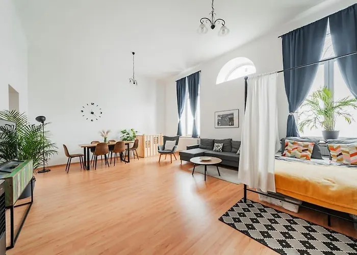 117 M² Near Nussdorferstrasse