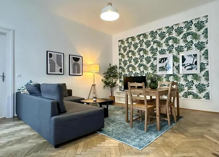 Separate Bedroom - Near Schoenbrunn