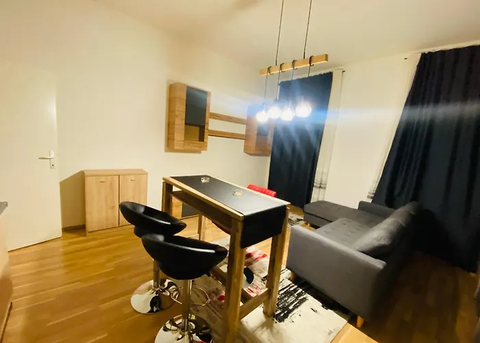 Niceapartmenthollerg.11