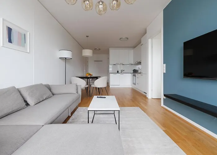 Lovely Apartment In Marina Tower - 10Min To City Center