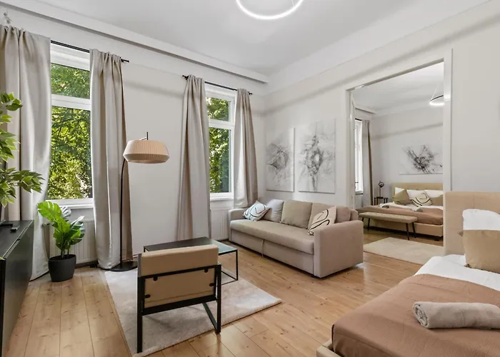 Stylish Apartment, Next To Schloss Belvedere