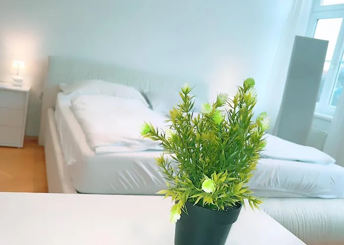 Cozy Room In Keplerplatz Kp T