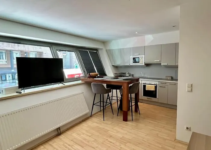 Spacious Apartment In The Popular 7Th District