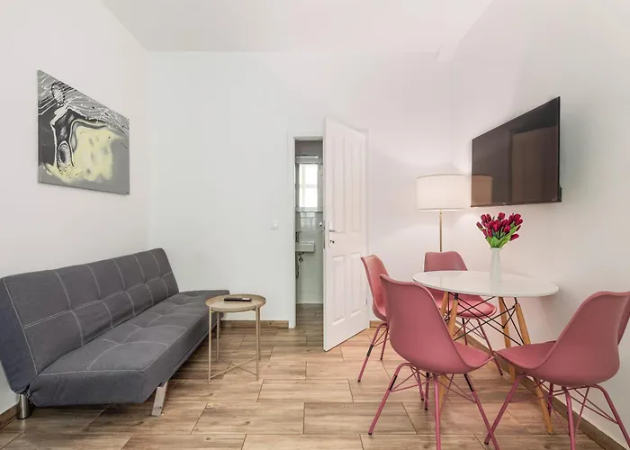 Cozy I Central I Free Parking